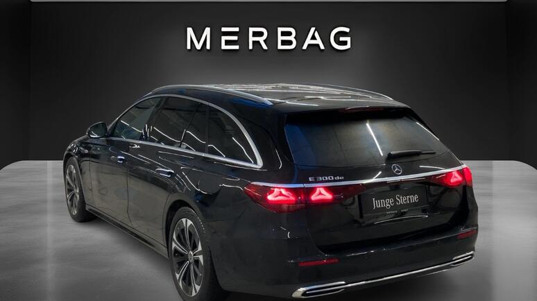 Mercedes-Benz - E 300 de T-Modell Österreich-Edition