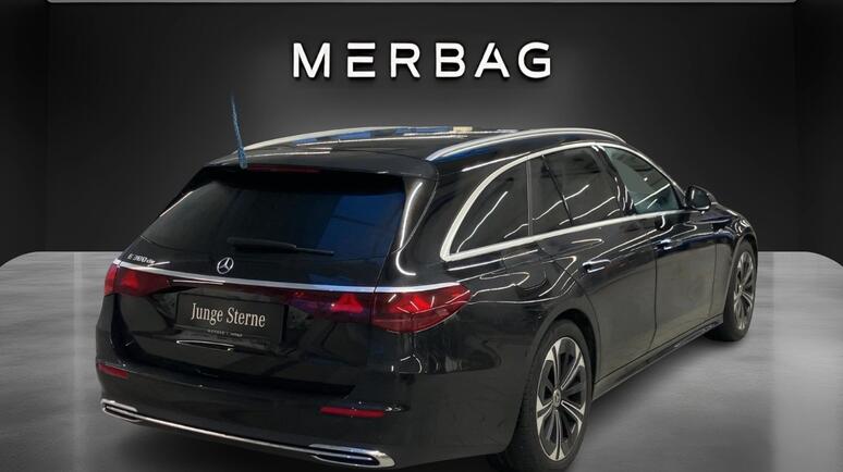 Mercedes-Benz - E 300 de T-Modell Österreich-Edition