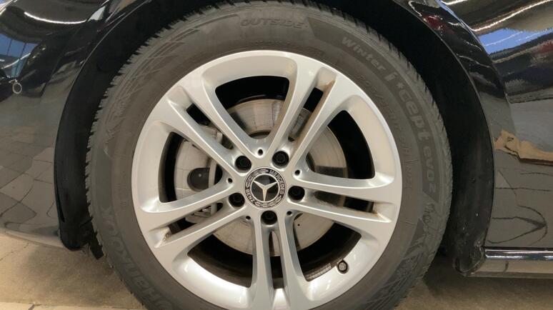 Mercedes-Benz - CLA 180 d Shooting Brake Österreich-Edition