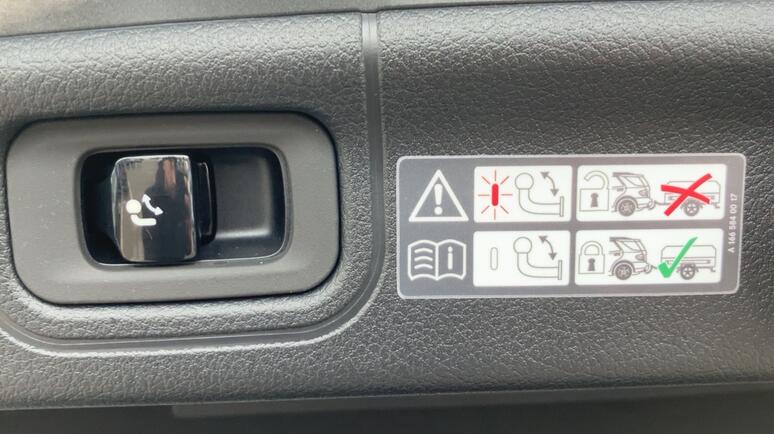 Mercedes-Benz - C 300 de 4MATIC