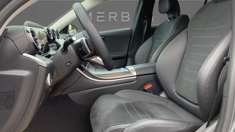 Mercedes-Benz - C 300 de 4MATIC