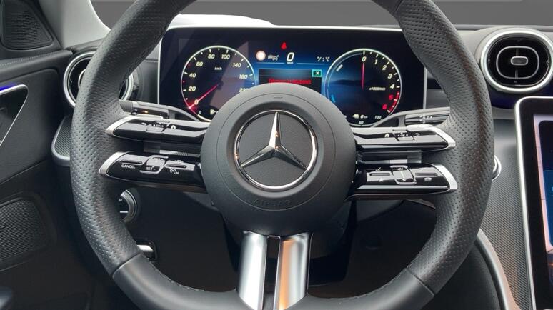 Mercedes-Benz - C 300 de 4MATIC