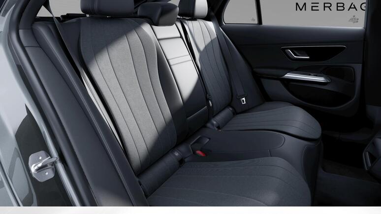 Mercedes-Benz - E 220 d 4MATIC T-Modell