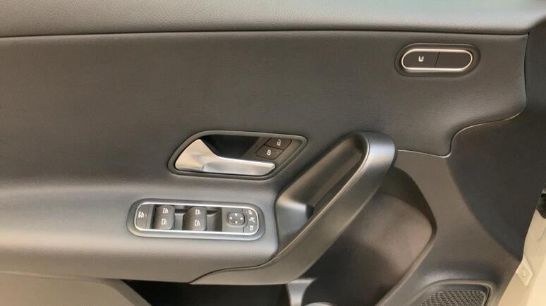 Mercedes-Benz - A 180 d Kompaktlimousine Österreich-Edition