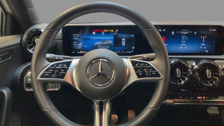 Mercedes-Benz - A 180 d Kompaktlimousine Österreich-Edition