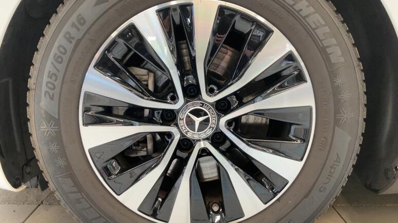 Mercedes-Benz - A 180 d Kompaktlimousine Österreich-Edition