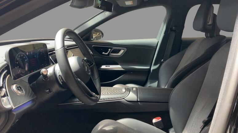Mercedes-Benz - E 300 de 4MATIC T-Modell
