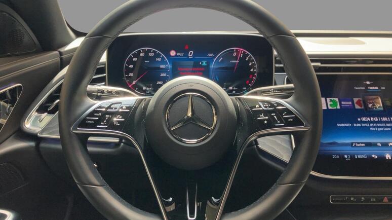 Mercedes-Benz - E 300 de 4MATIC T-Modell