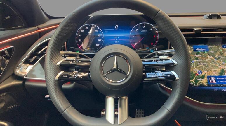 Mercedes-Benz - E 220 d Limousine