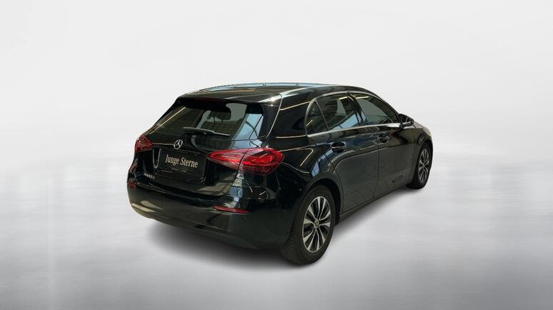 Mercedes-Benz - A 180 d Kompaktlimousine Österreich-Edition