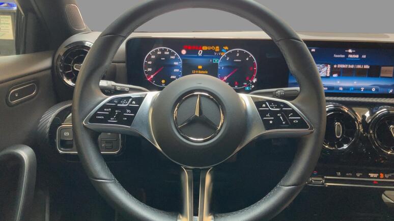 Mercedes-Benz - A 180 d Kompaktlimousine Österreich-Edition