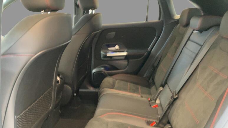 Mercedes-Benz - GLA 200 d 4MATIC Österreich-Edition