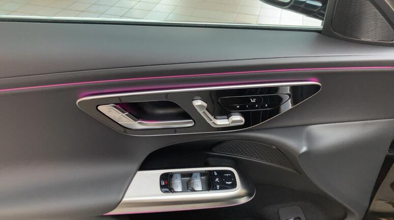 Mercedes-Benz - E 200 d Limousine