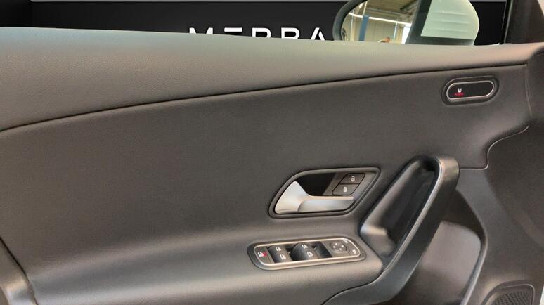 Mercedes-Benz - A 160 Kompaktlimousine