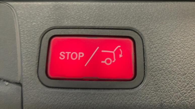 Mercedes-Benz - B 180