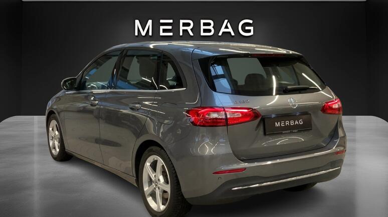 Mercedes-Benz - B 180