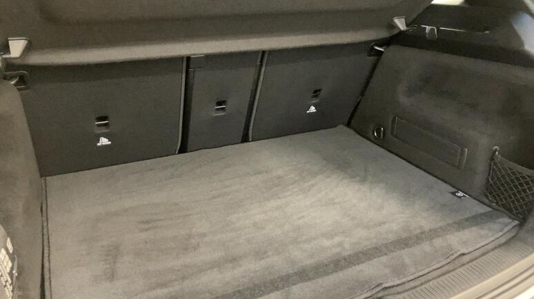 Mercedes-Benz - B 180