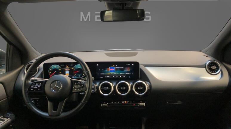 Mercedes-Benz - B 180