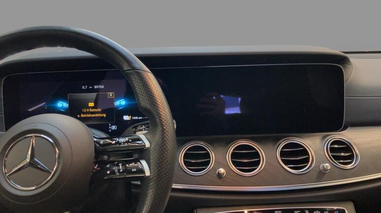 Mercedes-Benz - E 300 de 4MATIC T-Modell Austria Edition