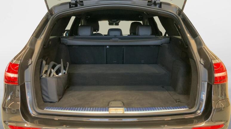 Mercedes-Benz - E 300 de 4MATIC T-Modell Austria Edition