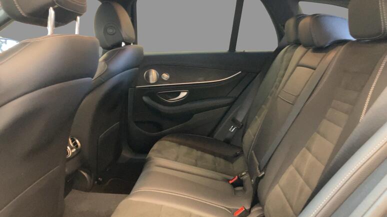 Mercedes-Benz - E 300 de 4MATIC T-Modell Austria Edition