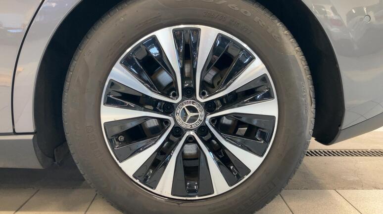 Mercedes-Benz - B 180 d