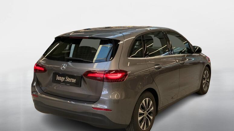 Mercedes-Benz - B 180 d