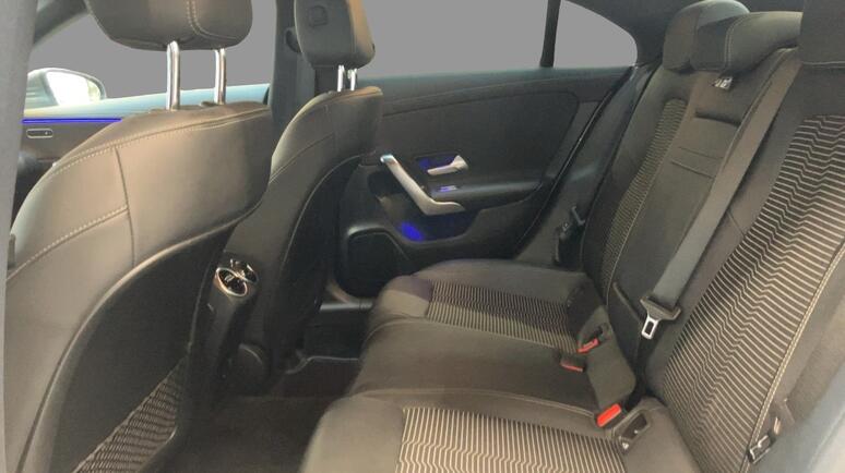 Mercedes-Benz - CLA 200 d 4MATIC Coupé