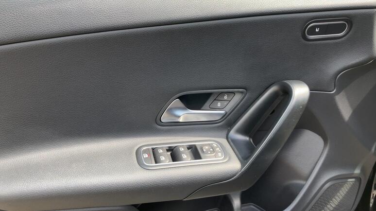 Mercedes-Benz - CLA 180 d Shooting Brake