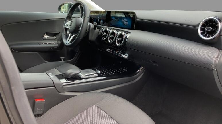 Mercedes-Benz - CLA 180 d Shooting Brake