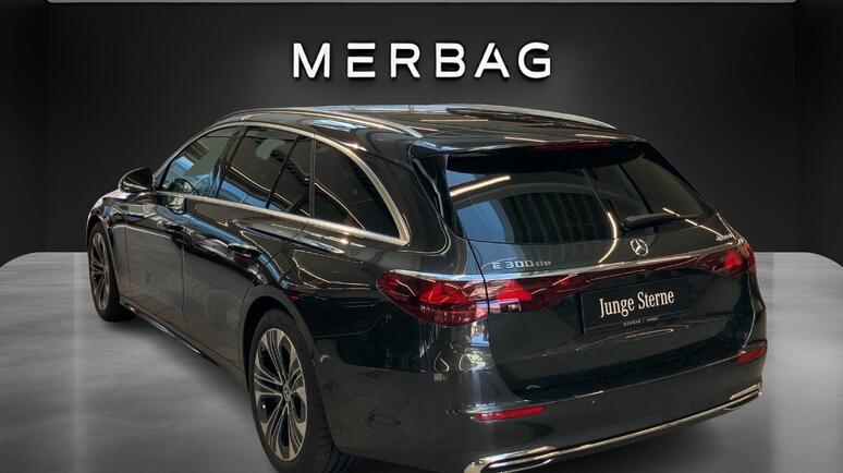 Mercedes-Benz - E 300 de 4MATIC T-Modell mit EQ Hybrid Technologie