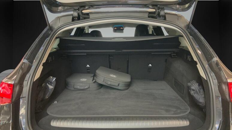 Mercedes-Benz - E 300 de 4MATIC T-Modell mit EQ Hybrid Technologie
