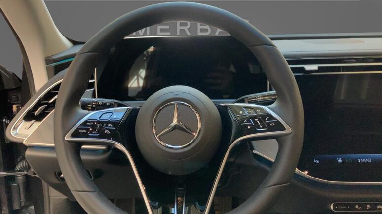 Mercedes-Benz - E 300 de 4MATIC T-Modell mit EQ Hybrid Technologie