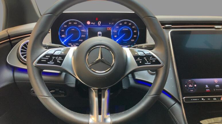 Mercedes-Benz - EQE 300 Österreich-Edition