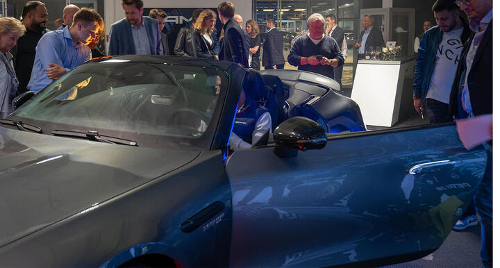 SL_AMG_Sneak_Preview8_ansicht.jpg