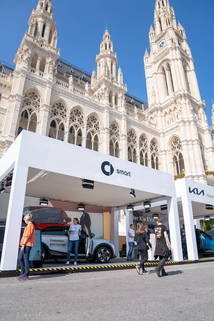 Wiener Elektro Tage_smart Stand vor dem Rathaus