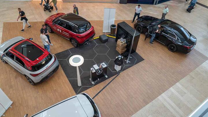 Starke Frequenz bei den ausgestellten Fahrzeugen von Merbag