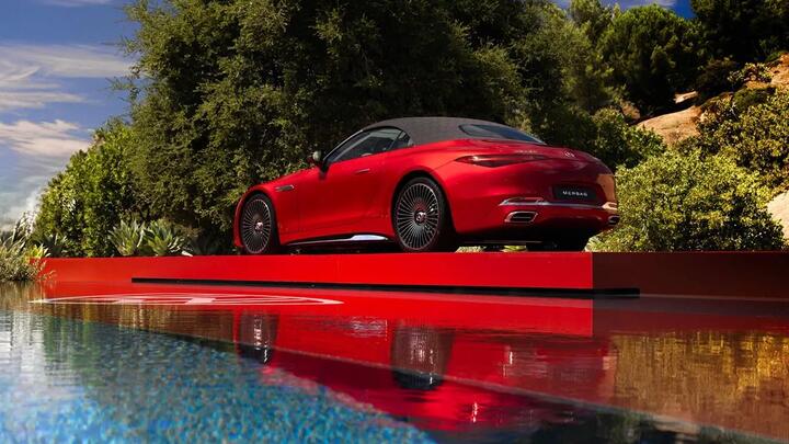 Zwei unterschiedliche Design- und Farbkonzepte unterscheiden die neuen Monogram Series des Maybach SL.