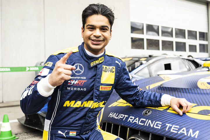 Freude über Sieg bei Arjun Maini