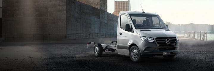 Der Mercedes Benz Sprinter_Prischenwagen und Fahrgestell