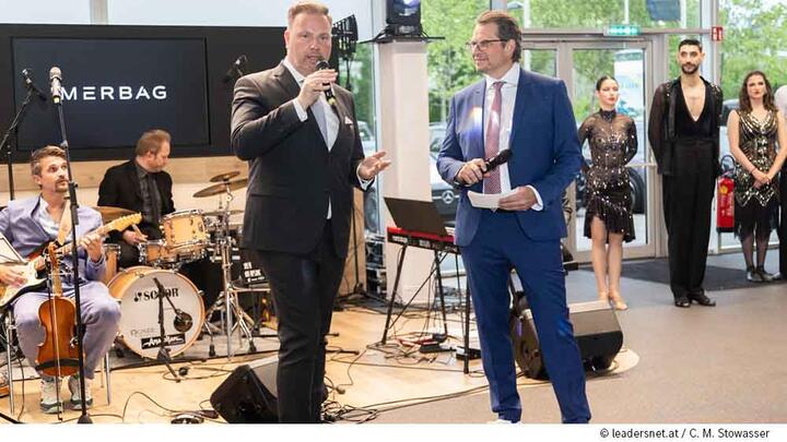 Eröffnung der Maybach-Lounge_auch für musikalische Unterhaltung wurde gesorgt