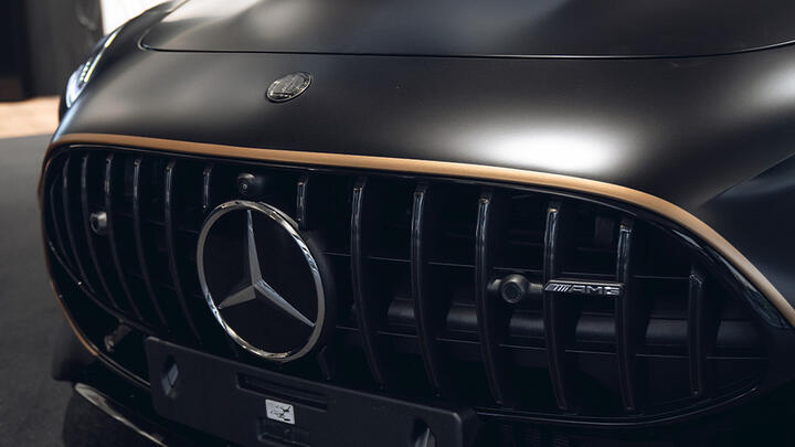 VERKAUFT_ Der AMG GT APXX bekannt aus F1_Kühlergrill