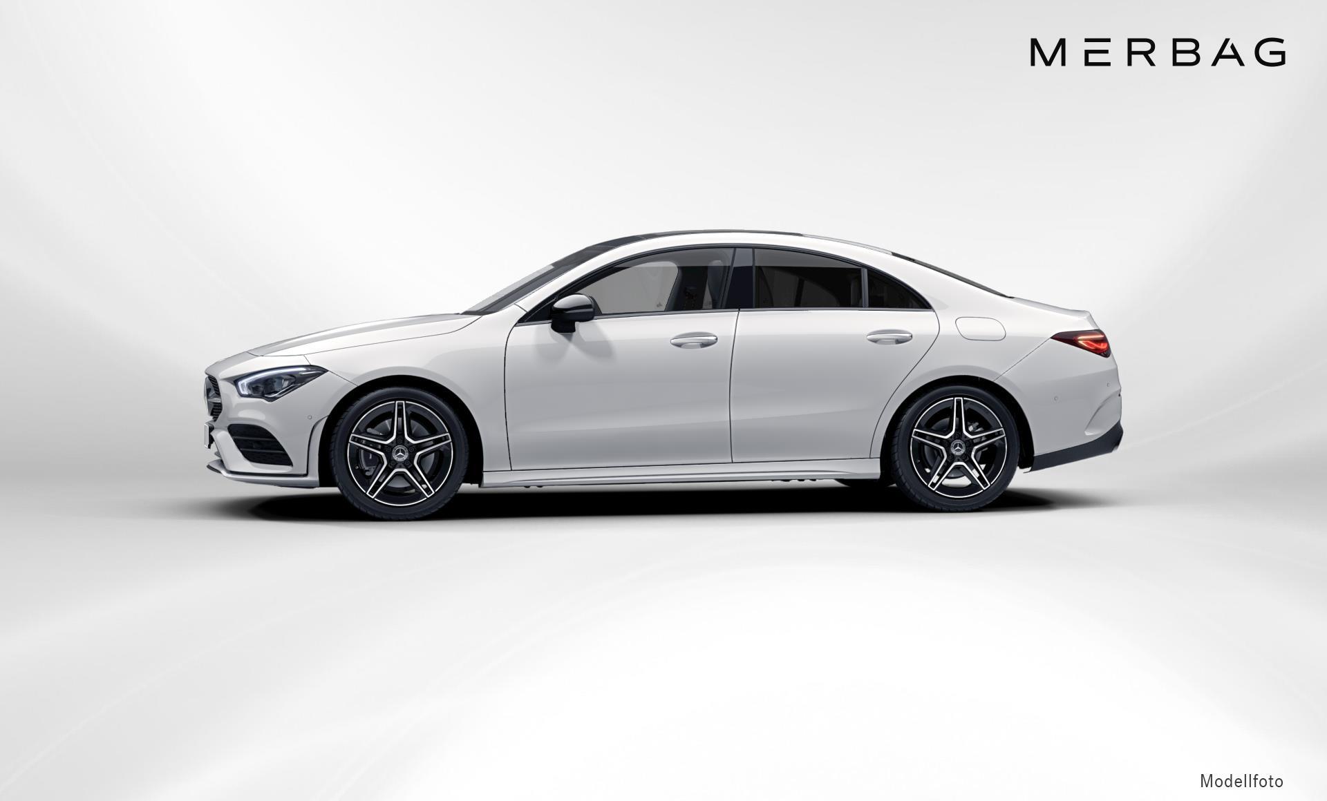 Mercedes-Benz - CLA 200 AMG Line