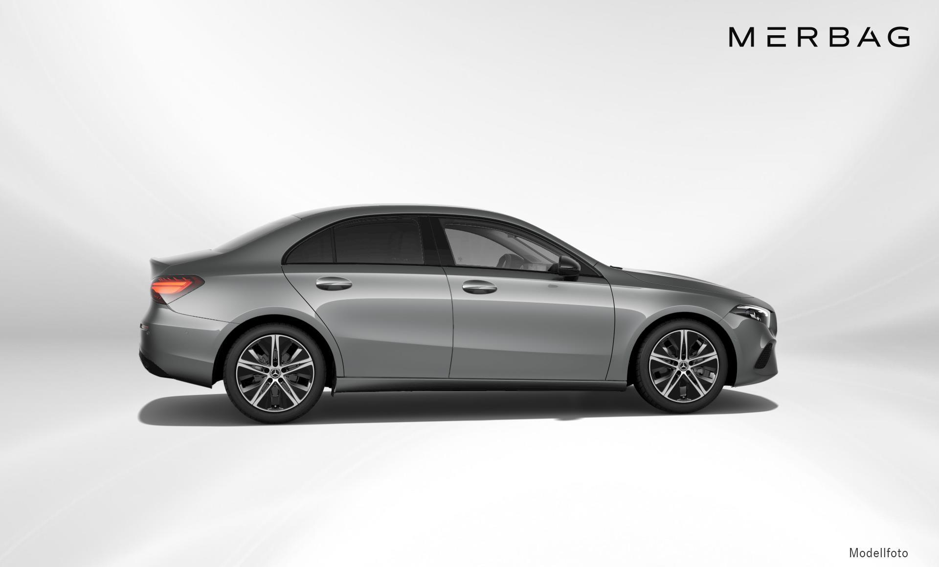 Mercedes-Benz - A 180 Limousine Progressive Line Facelift