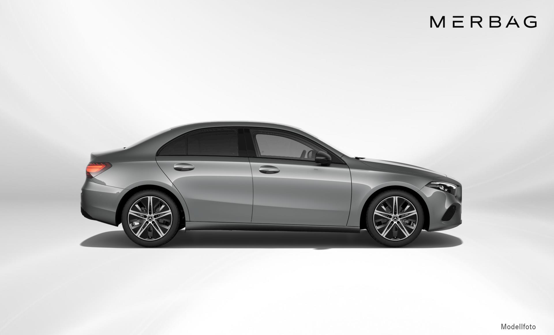 Mercedes-Benz - A 180 Limousine Progressive Line Facelift