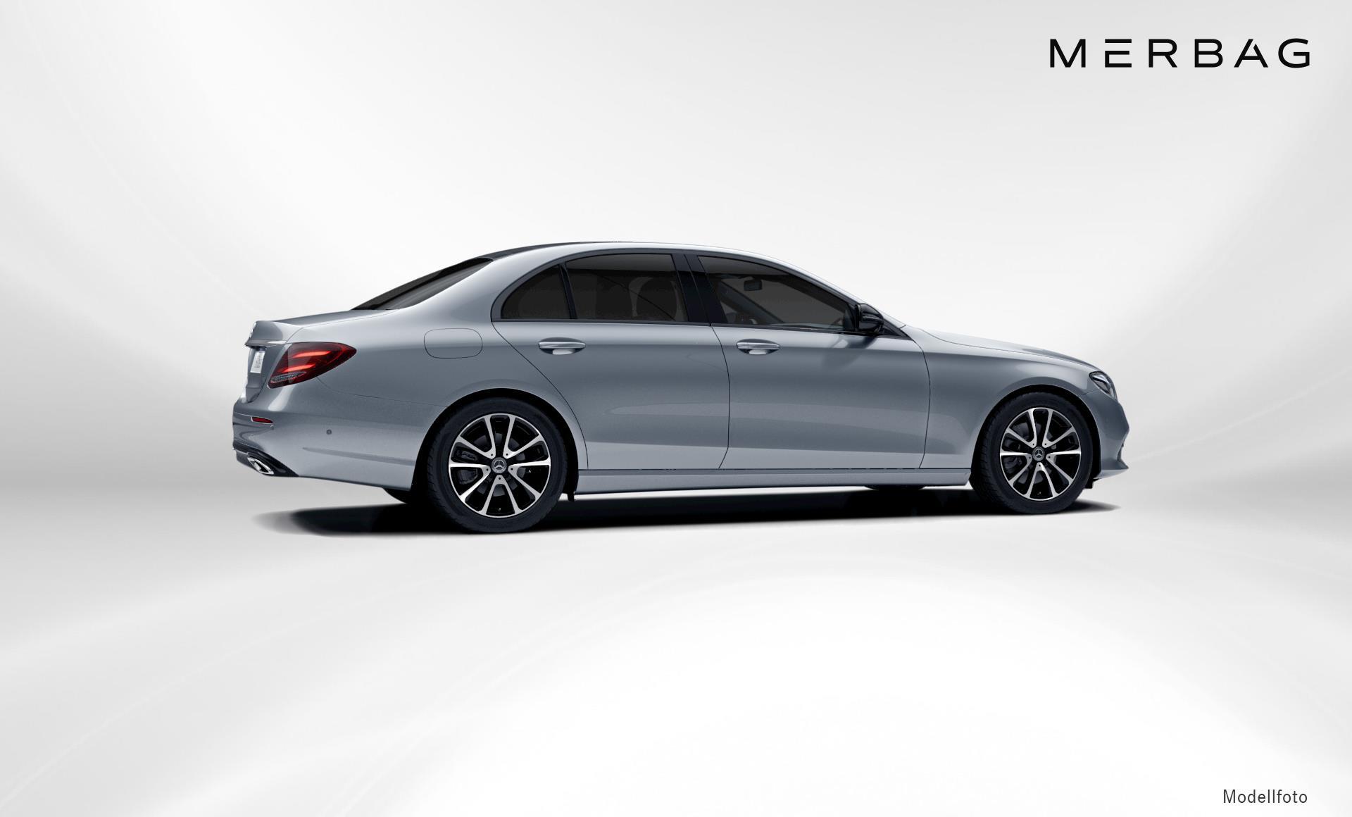 Mercedes-Benz - E 220 d 4MATIC Limousine Austria Edition