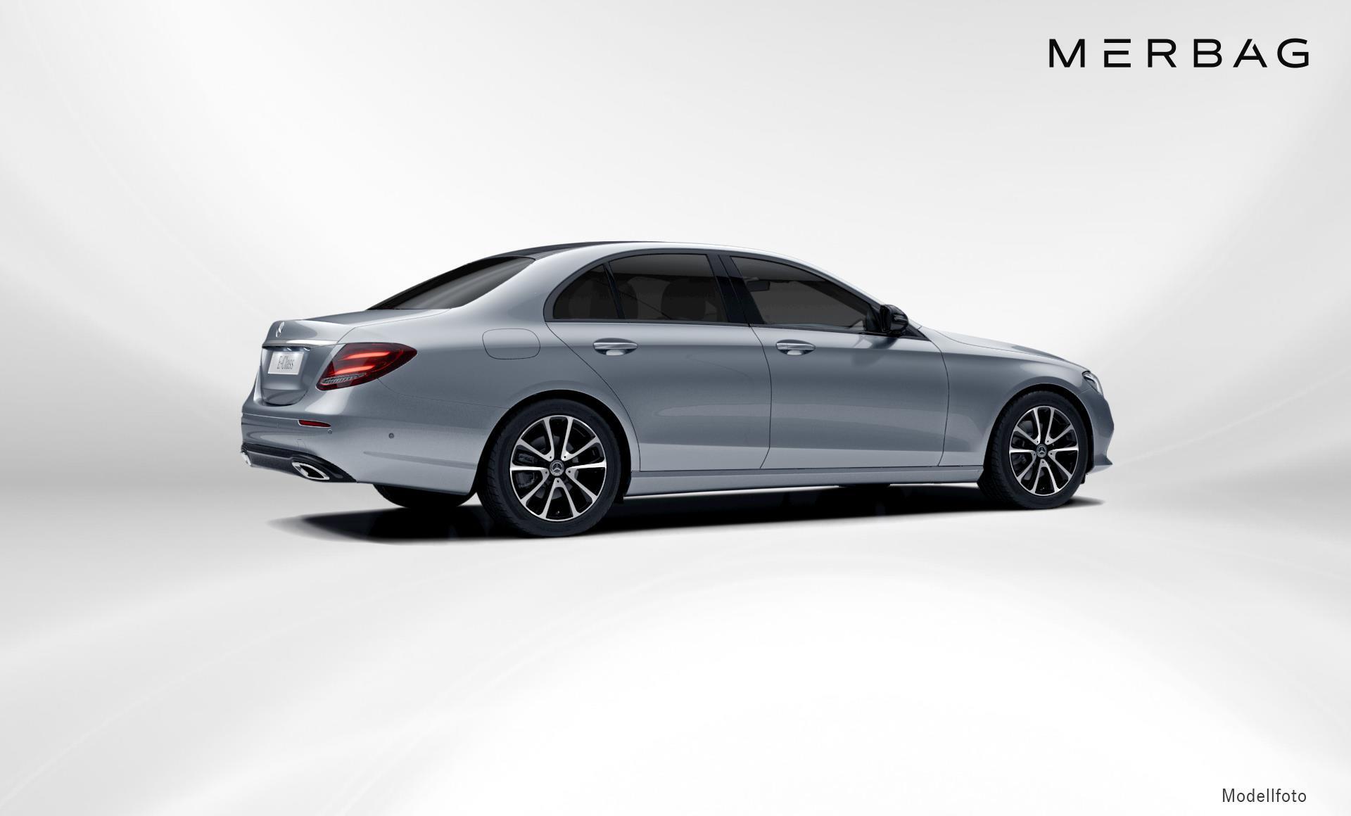 Mercedes-Benz - E 220 d 4MATIC Limousine Austria Edition