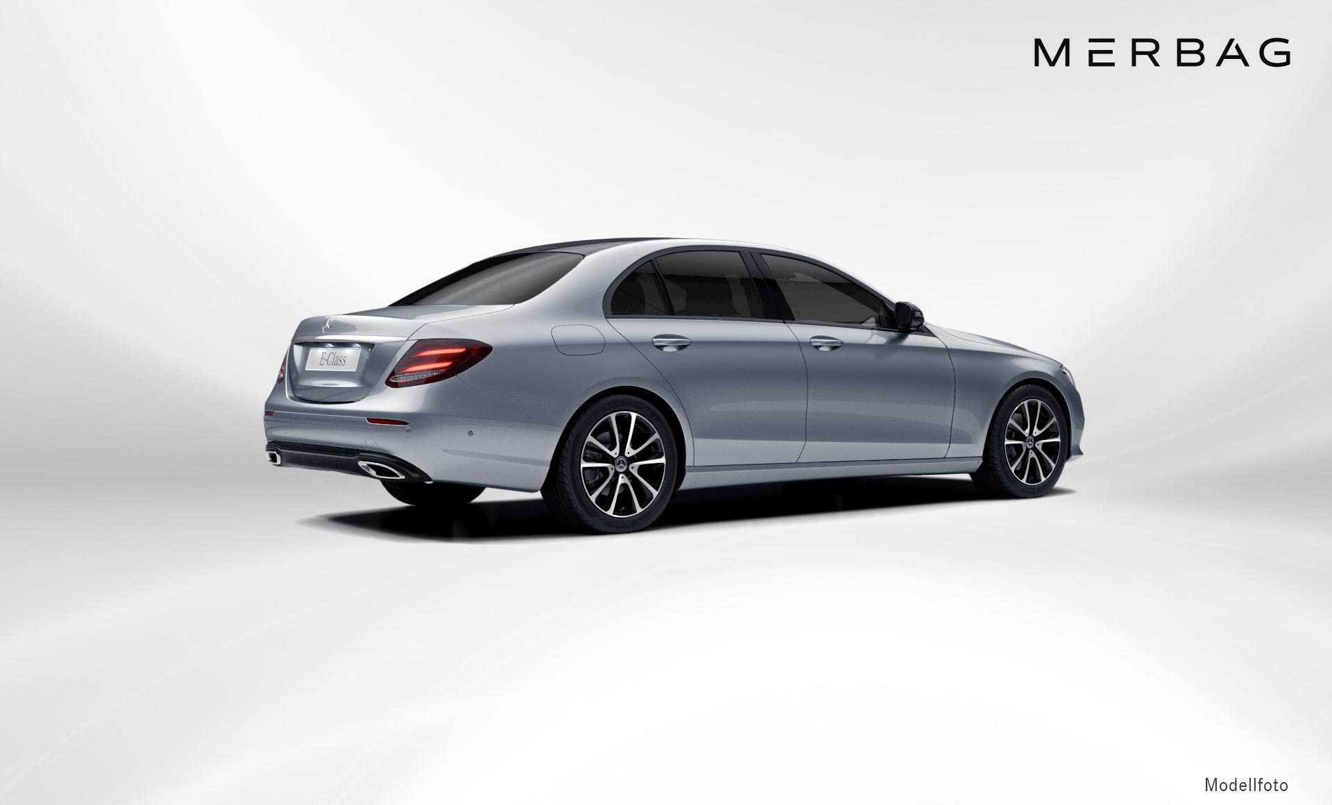 Mercedes-Benz - E 220 d 4MATIC Limousine Austria Edition
