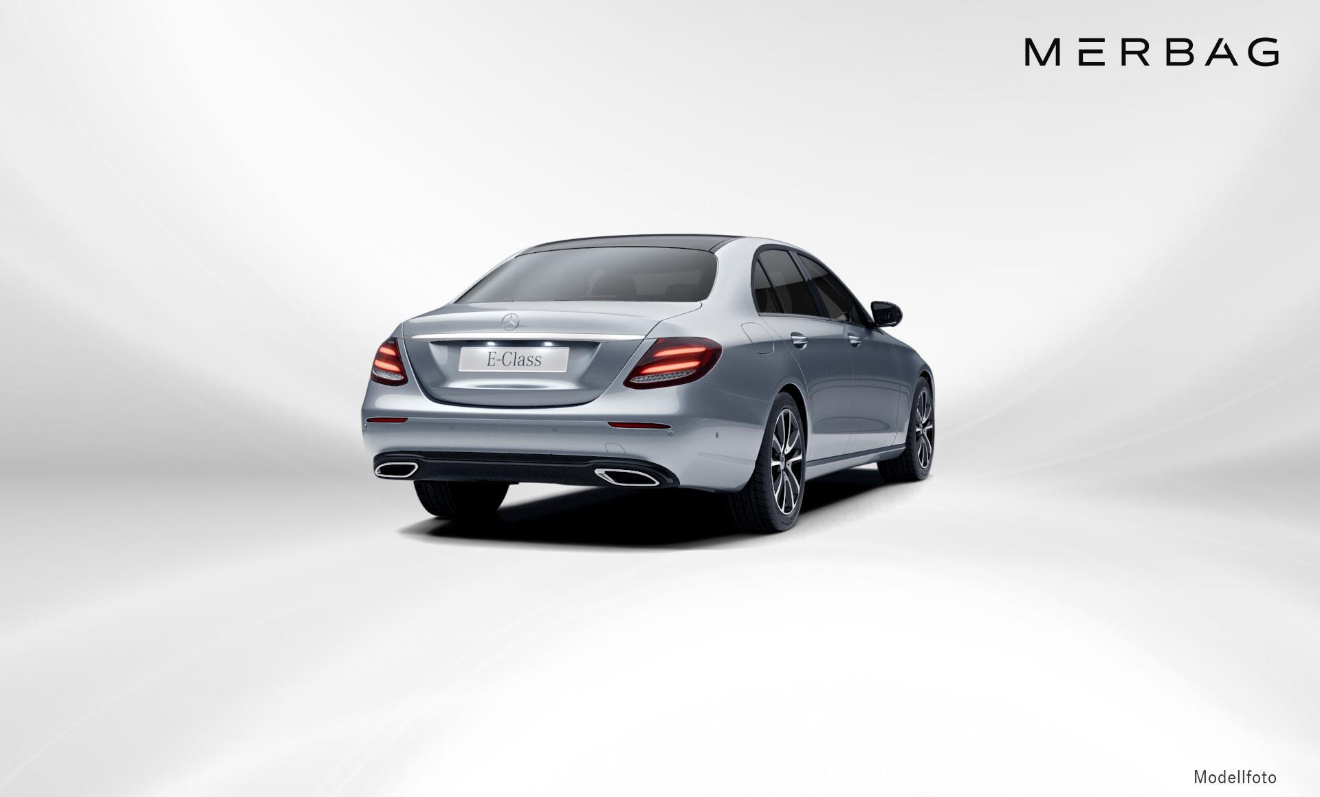 Mercedes-Benz - E 220 d 4MATIC Limousine Austria Edition