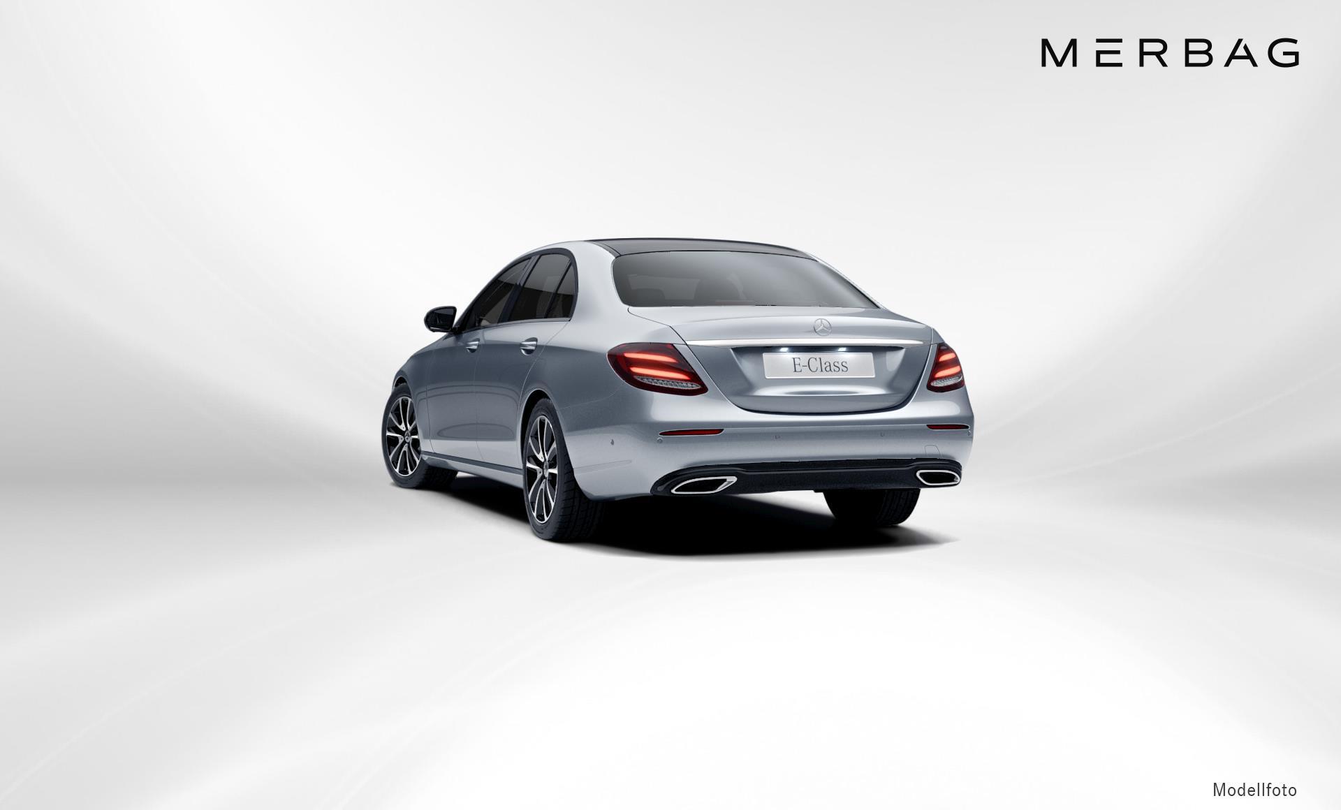 Mercedes-Benz - E 220 d 4MATIC Limousine Austria Edition